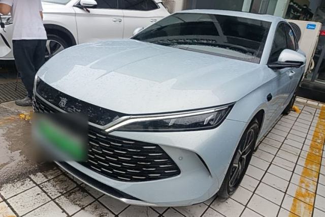 Used BYD Qin L 2025 DM-i Smart Drive 120KM Leading Model