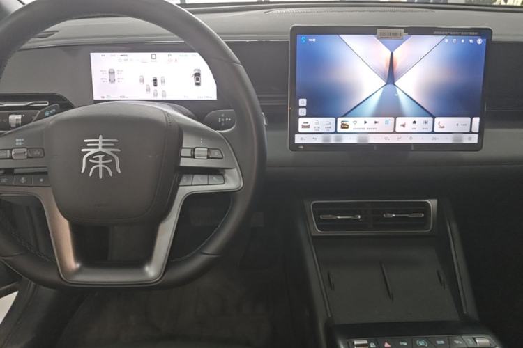 Used BYD Qin L 2025 EV 545KM Beyond Version Center Console