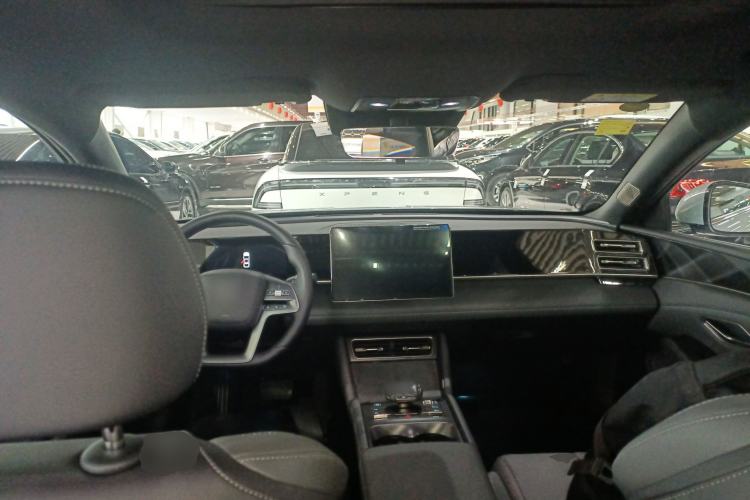 Used BYD Qin L 2025 DM-i Smart Drive 120KM Superior Model Center Console