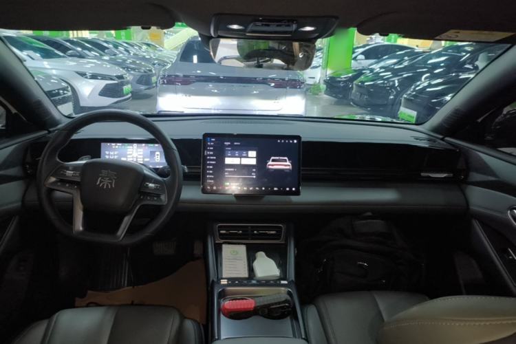 Used BYD Qin L 2025 EV 545KM Beyond Version Center Console