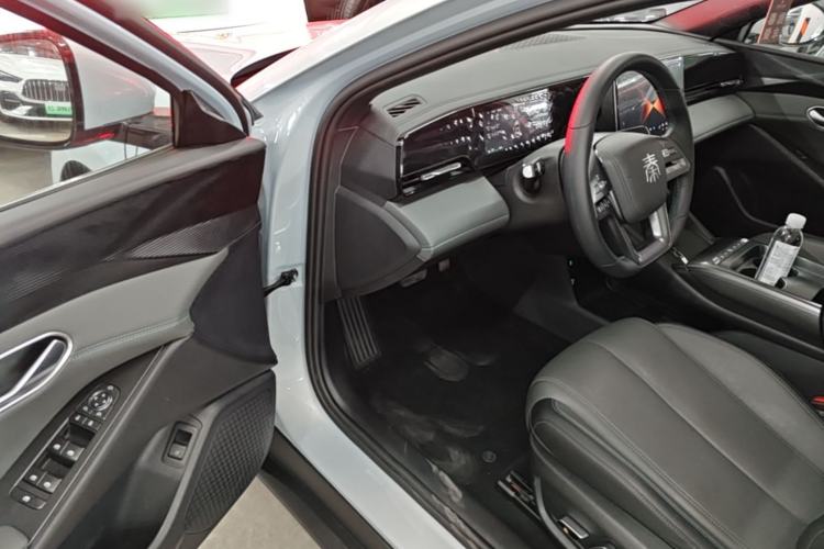 Used BYD Qin L 2025 EV 470KM Leading Edition Driver Seat