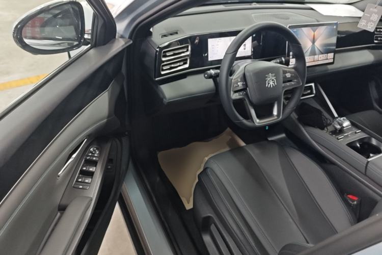Used BYD Qin L 2025 DM-i Smart Drive 80KM Leading Model Driver Seat