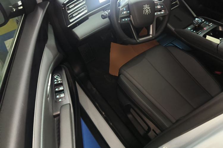 Used BYD Qin L 2025 DM-i Smart Drive 80KM Leading Model Driver Seat