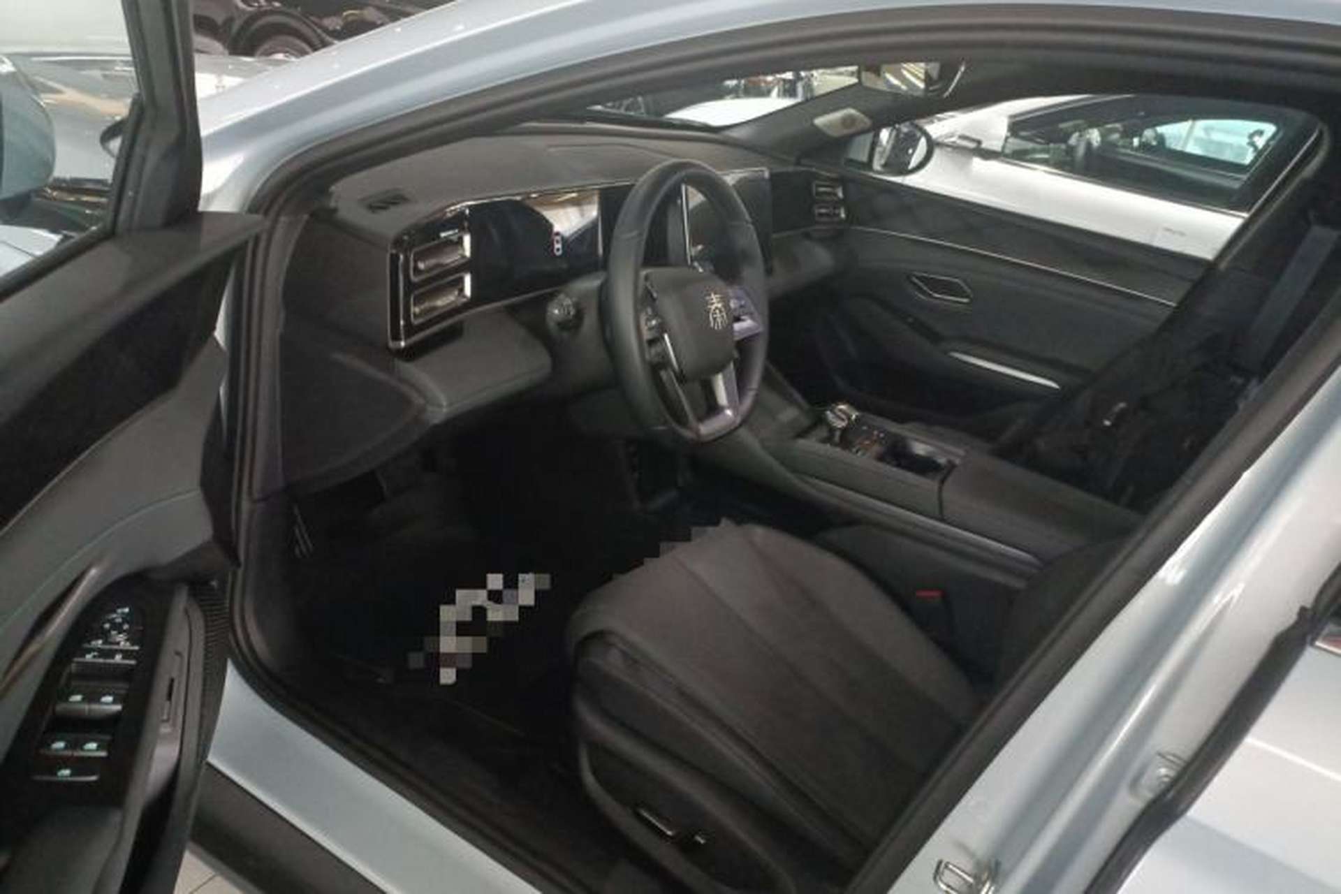 Used BYD Qin L 2025 DM-i Smart Drive 120KM Superior Model Driver Seat