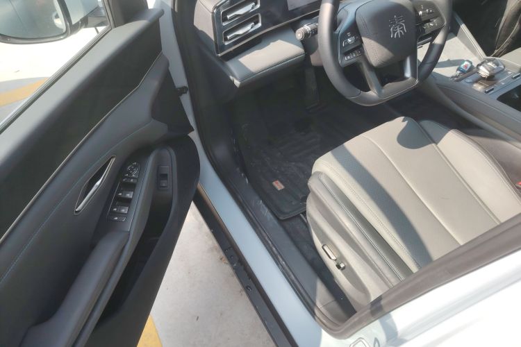 Used BYD Qin L 2025 DM-i Smart Drive 120KM Superior Model Driver Seat