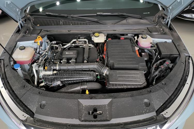 Used BYD Qin L 2025 DM-i Smart Drive 80KM Leading Model Engine Bay