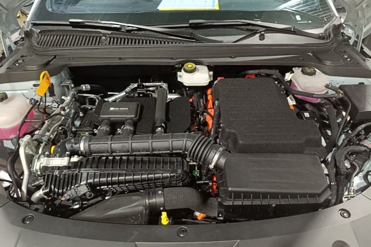Used BYD Qin L 2025 DM-i Smart Drive 80KM Leading Model Engine Bay