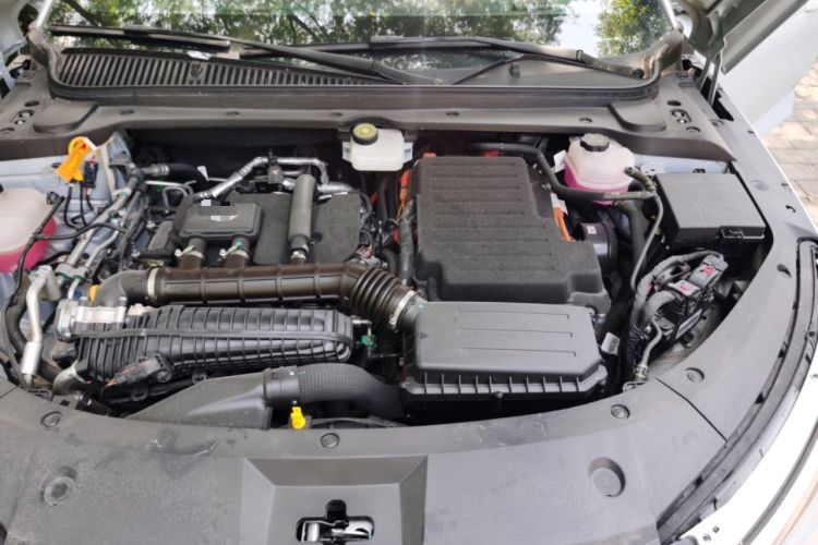 Used BYD Qin L 2025 DM-i Smart Drive 80KM Leading Model Engine Bay Left