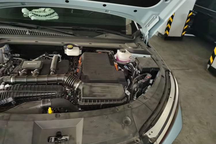 Used BYD Qin L 2025 DM-i Smart Drive 80KM Leading Model Engine Bay Left