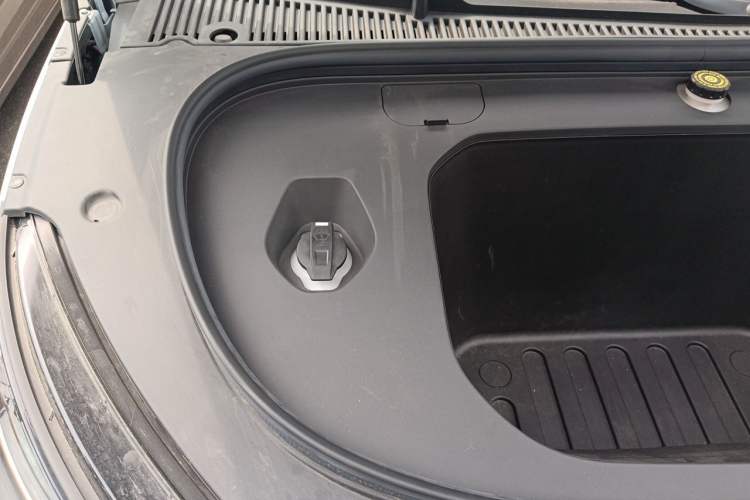 Used BYD Qin L 2025 EV 545KM Beyond Version Engine Bay Right