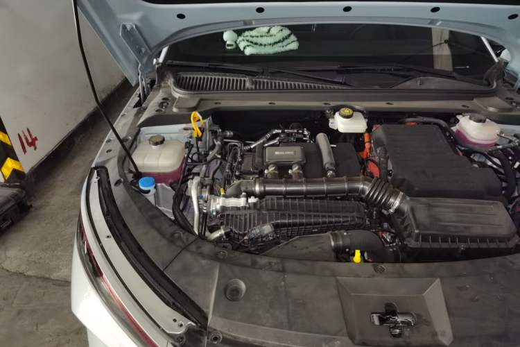 Used BYD Qin L 2025 DM-i Smart Drive 80KM Leading Model Engine Bay Right