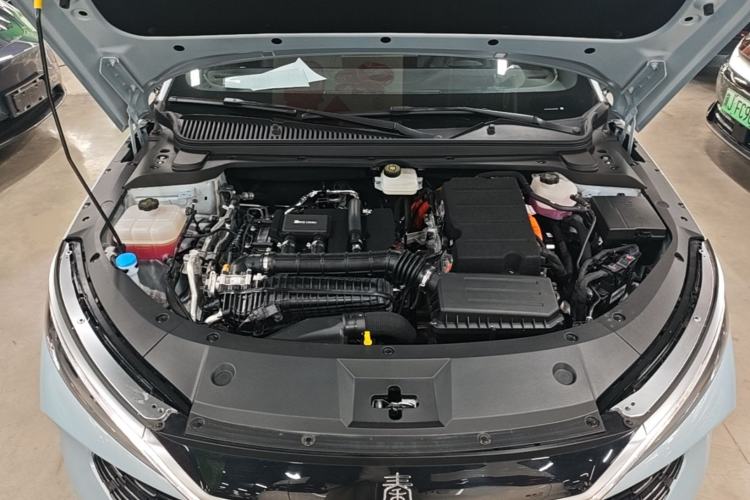 Used BYD Qin L 2025 DM-i Smart Drive 120KM Superior Model Engine Bay