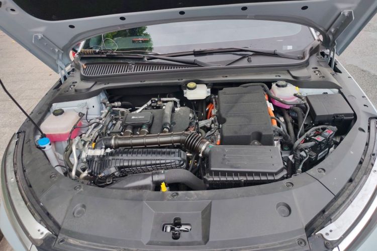 Used BYD Qin L 2025 DM-i Smart Drive 120KM Leading Model Engine Bay