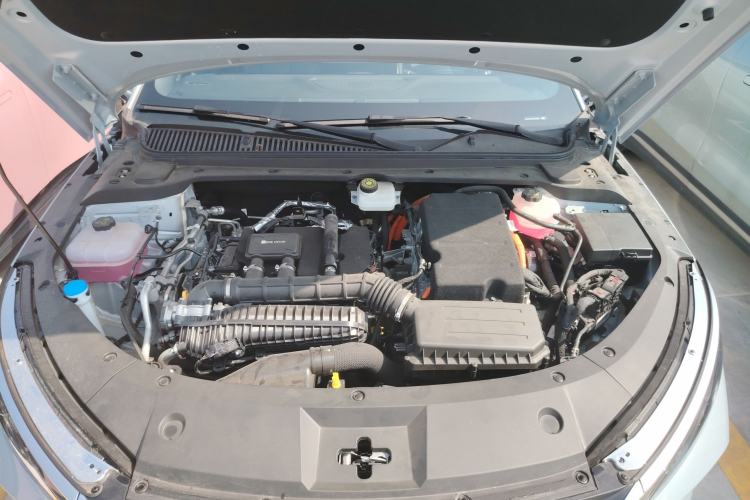 Used BYD Qin L 2025 DM-i Smart Drive 120KM Superior Model Engine Bay