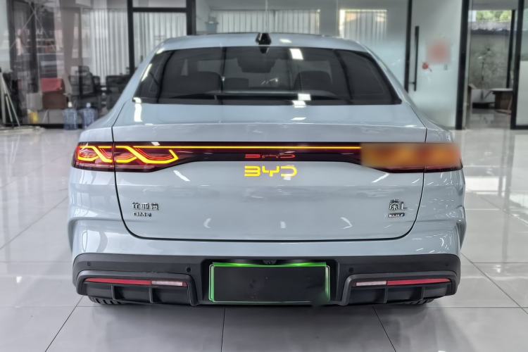Used BYD Qin L 2025 DM-i Smart Drive 120KM Leading Model Exterior 4