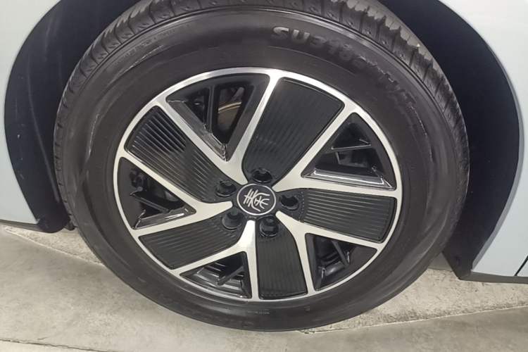 Used BYD Qin L 2025 DM-i Smart Drive 80KM Superior Model Exterior 4