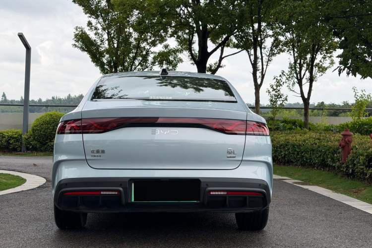 Used BYD Qin L 2025 DM-i Smart Drive 120KM Superior Model Exterior 4