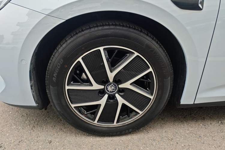 Used BYD Qin L 2025 DM-i Smart Drive 80KM Superior Model Exterior 4