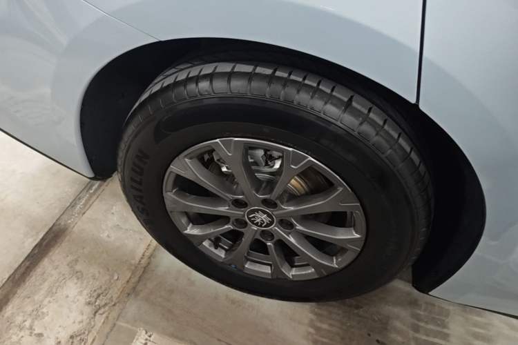 Used BYD Qin L 2025 DM-i Smart Drive 80KM Leading Model Exterior 5