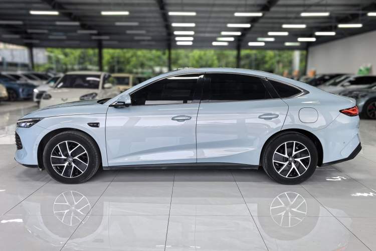 Used BYD Qin L 2025 DM-i Smart Drive 120KM Leading Model Exterior 6