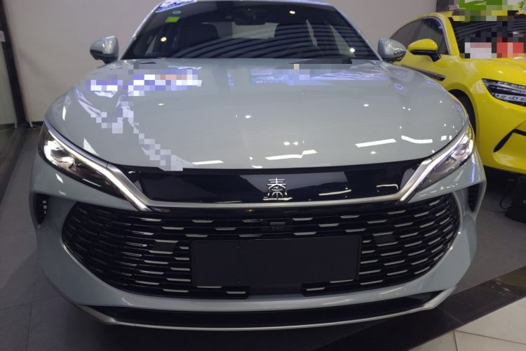 Used BYD Qin L 2025 DM-i Smart Drive 120KM Superior Model Front
