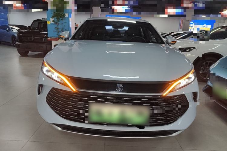 Used BYD Qin L 2025 DM-i Smart Drive 120KM Superior Model Front