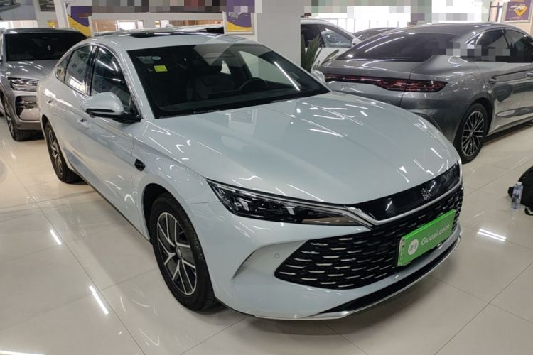 Used BYD Qin L 2025 DM-i Smart Drive 120KM Superior Model Front Right 45 Deg