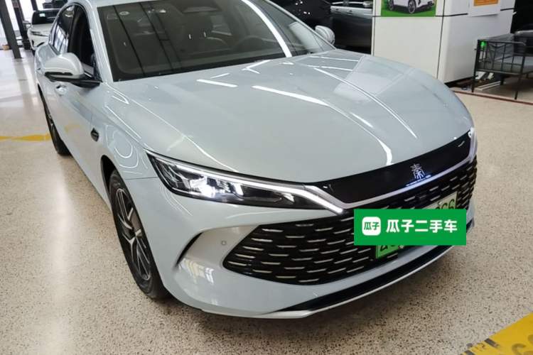 Used BYD Qin L 2025 DM-i Smart Drive 120KM Superior Model Front Right 45 Deg