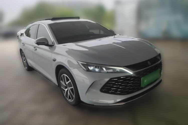 Used BYD Qin L 2025 DM-i Smart Drive 120KM Leading Model Front Right 45 Deg