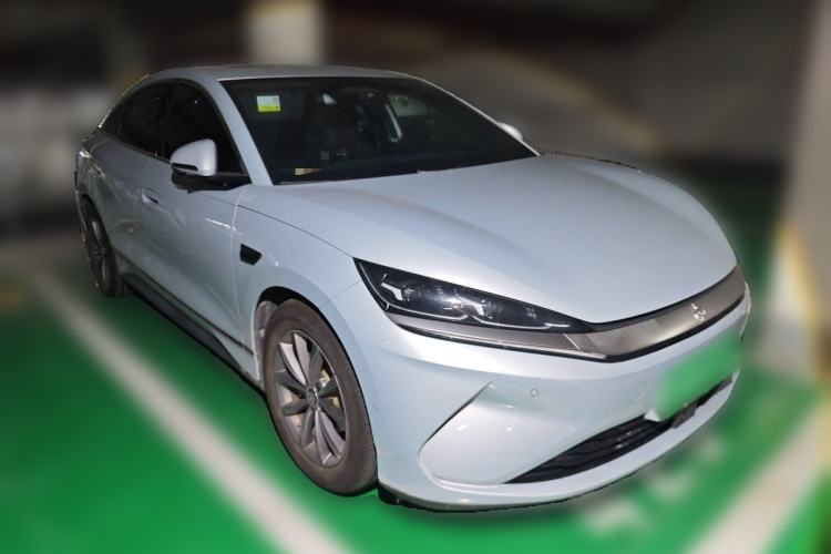 Used BYD Qin L 2025 EV 470KM Leading Edition Front Right 45 Deg