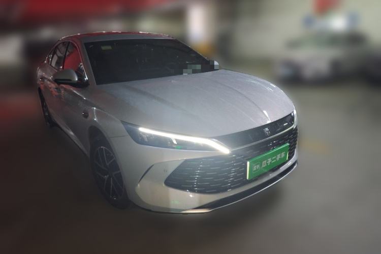 Used BYD Qin L 2025 DM-i Smart Drive 120KM Leading Model Front Right 45 Deg