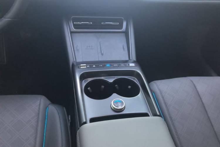 Used BYD Qin L 2025 EV 545KM Excellence Edition Gear Lever
