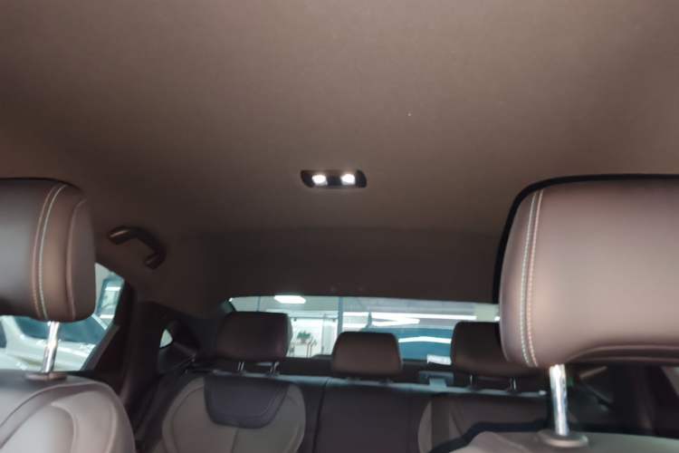 Used BYD Qin L 2025 DM-i Smart Drive 80KM Leading Model Headliner