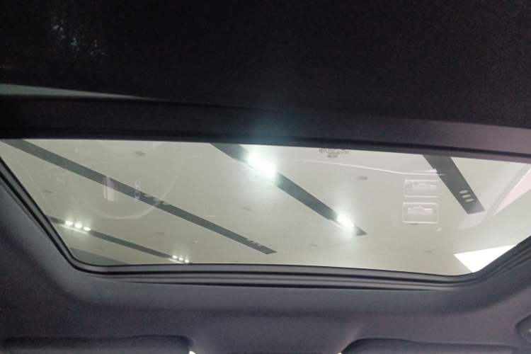 Used BYD Qin L 2025 DM-i Smart Drive 120KM Superior Model Headliner