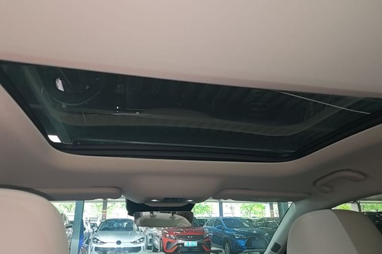 Used BYD Qin L 2025 DM-i Smart Drive 120KM Superior Model Headliner