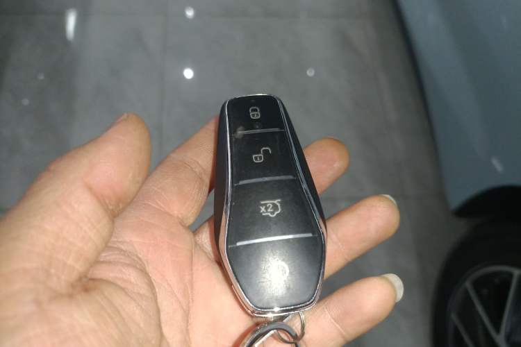 Used BYD Qin L 2025 DM-i Smart Drive 120KM Superior Model Interior 1