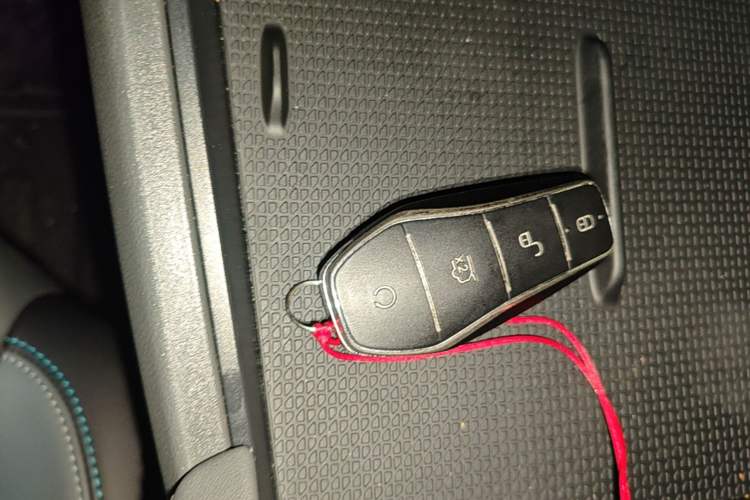 Used BYD Qin L 2025 DM-i Smart Drive 80KM Leading Model Interior 1