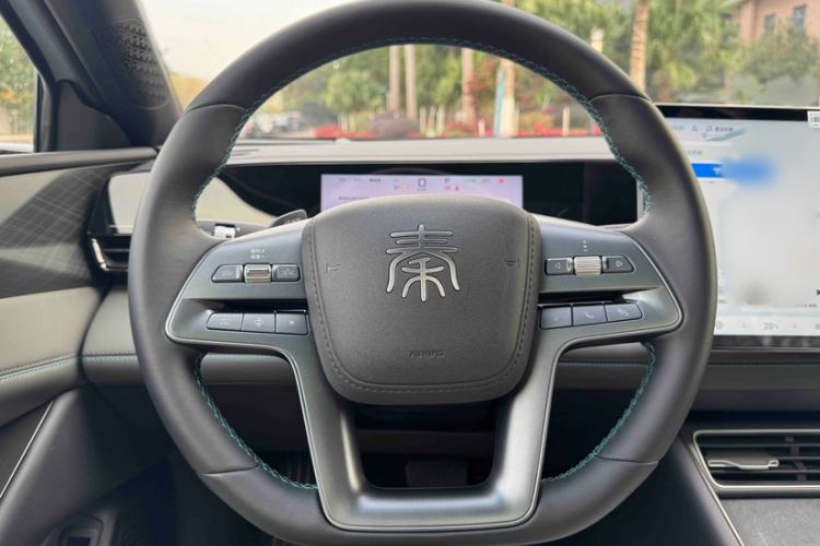 Used BYD Qin L 2025 EV 545KM Excellence Edition Interior 10