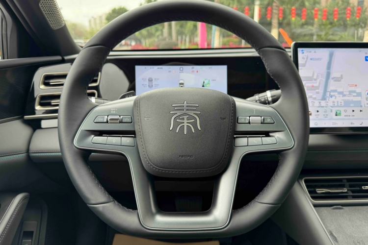 Used BYD Qin L 2025 DM-i Smart Drive 120KM Superior Model Interior 7