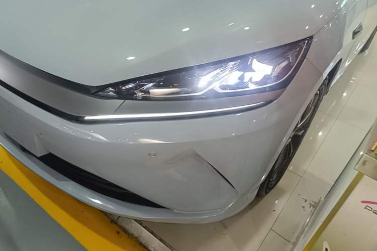 Used BYD Qin L 2025 EV 545KM Beyond Version Left Front Headlight