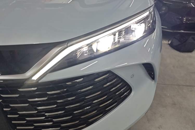 Used BYD Qin L 2025 DM-i Smart Drive 80KM Leading Model Left Front Headlight