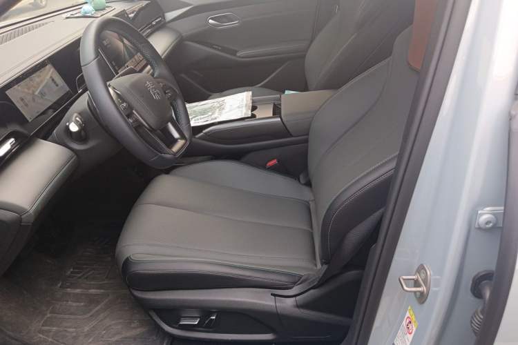 Used BYD Qin L 2025 EV 545KM Beyond Version Left Front Seat