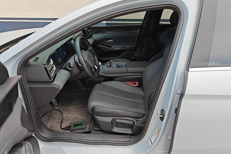 Used BYD Qin L 2025 DM-i Smart Drive 80KM Leading Model Left Front Seat