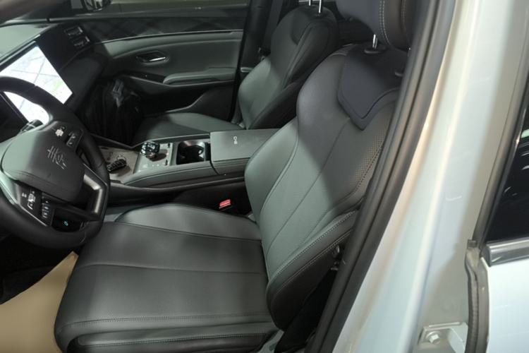 Used BYD Qin L 2025 DM-i Smart Drive 80KM Leading Model Left Front Seat