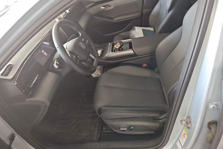 Used BYD Qin L 2025 EV 470KM Leading Edition Left Front Seat
