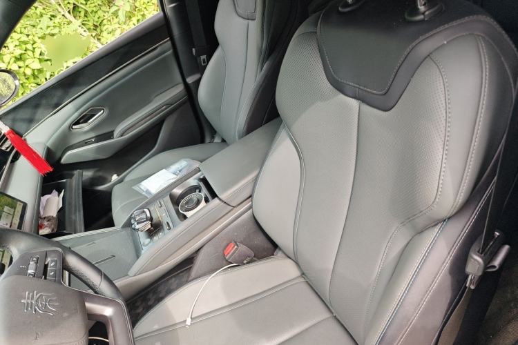 Used BYD Qin L 2025 DM-i Smart Drive 80KM Leading Model Left Front Seat