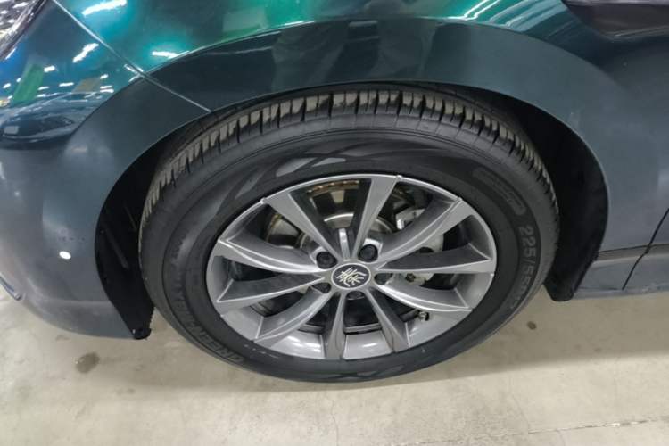 Used BYD Qin L 2025 EV 545KM Beyond Version Left Front Wheel Hub
