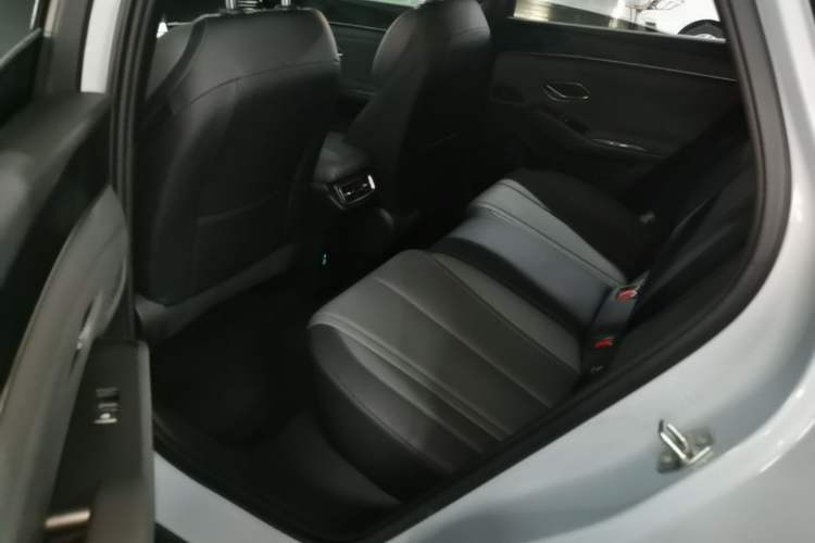 Used BYD Qin L 2025 DM-i Smart Drive 80KM Leading Model Left Rear Seat