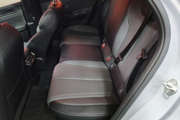 Used BYD Qin L 2025 DM-i Smart Drive 80KM Leading Model Left Rear Seat