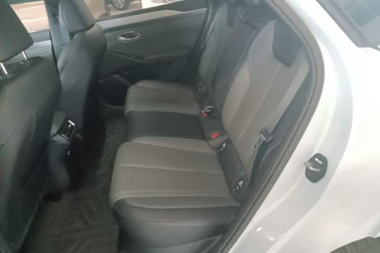 Used BYD Qin L 2025 EV 545KM Beyond Version Left Rear Seat